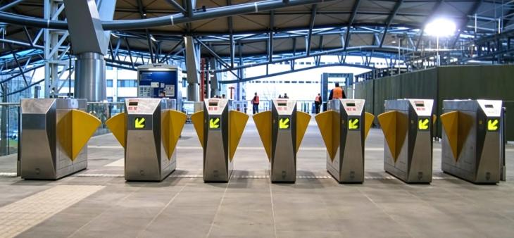 ​How to Select and Optimize Intelligent Flap Turnstiles to Enhance Security Management?